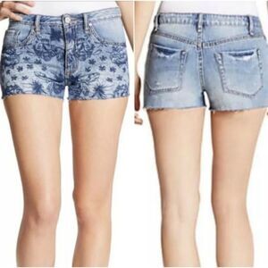 NWT! William Rast Somewhere Breezie Cut Offs